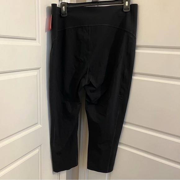Spanx Cropped Icon Leggings in Very Black NWT Size 1X - Picture 2 of 6